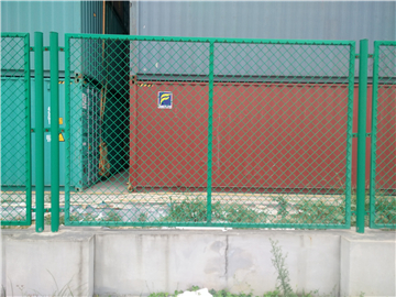 鋼板網(wǎng)護(hù)欄 (15) 鋼板網(wǎng)護(hù)欄 (15)